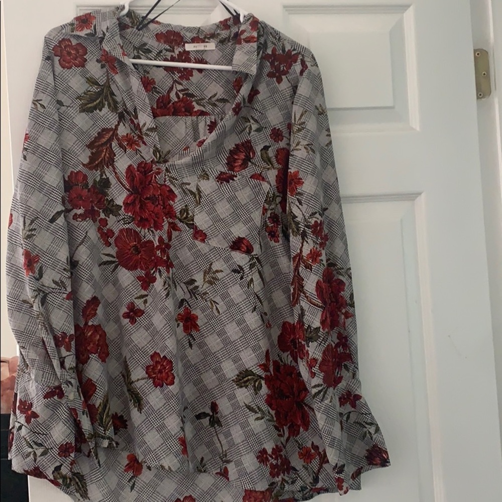 Floral Flowy blouse